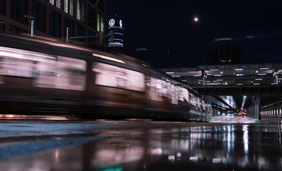 英国新闻主播本·福格尔赴华体验：两个月彻底颠覆成见，高铁安全创新带来“无比惊讶”