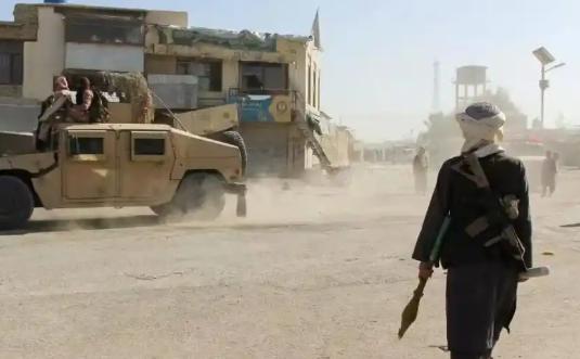 一觉醒来 这两个邻国大打出手了,阿富汗跟巴基斯坦爆发冲突