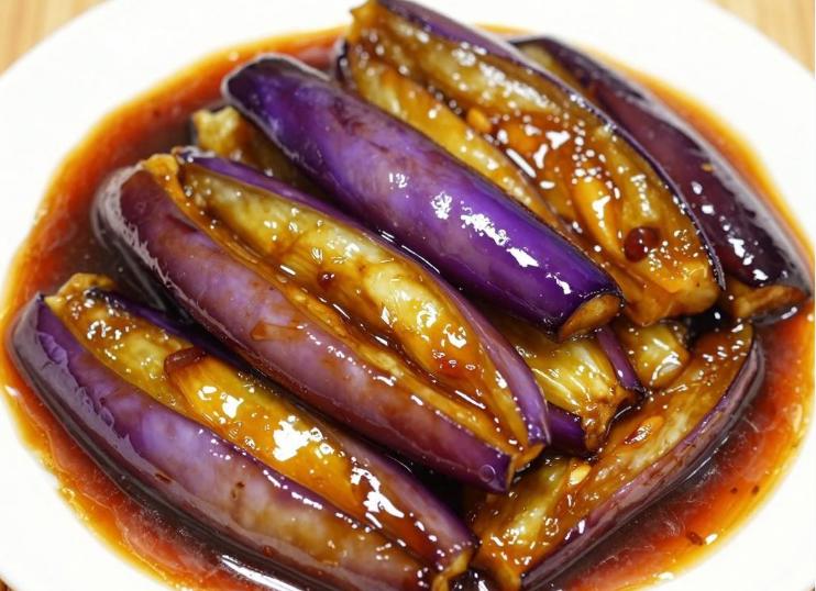 素食热量陷阱，干煸菜热量，沙拉酱脂肪含量，减脂烹饪方法，仿荤素菜，减脂期饮食