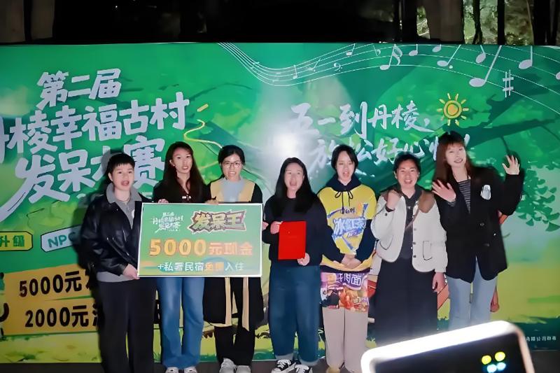 7小时毫发无伤！四川发呆大赛七名女生坚持到最后，烧烤、笑话轮番上阵也破防不了